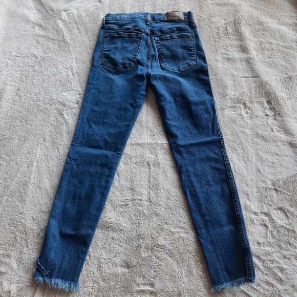 Madewell Blue Jeans Sz 28  10” High Rise Skinny  Button Fly 94% Cotton Stretch - Picture 10 of 13